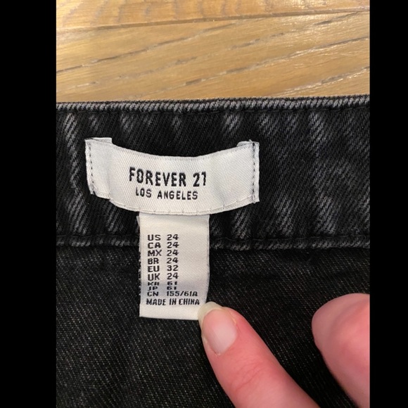 Black button up jean skirt - Picture 2 of 4